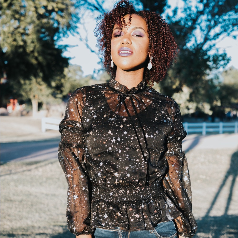 ✨🎊Host pick🎊Black star print sheer high neck top